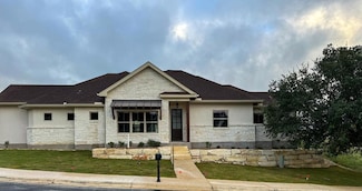 2015 Chalet Cir, Kerrville, TX 78028
