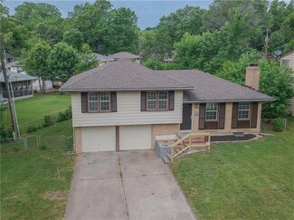 9218 Wallace Ave, Kansas City, MO 64138