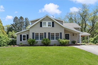 48 Pierce Rd, Saunderstown, RI 02874