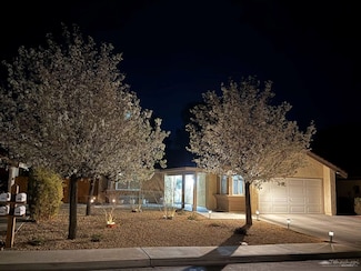 1236 Mount Whitney Ln, Ridgecrest, CA 93555