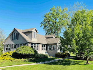 1408 S Huron Rd, Kawkawlin, MI 48631