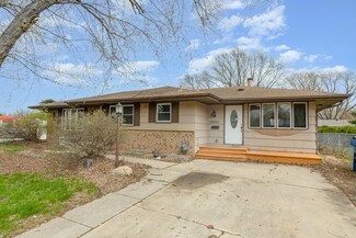 10901 Ewing Ave S, Bloomington, MN 55431