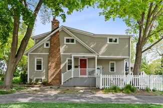 2101 Pioneer Rd, Evanston, IL 60201