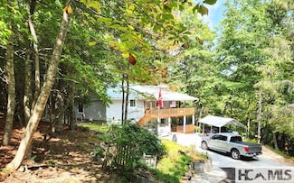 108 Easy St, Cedar Mountain, NC 28718