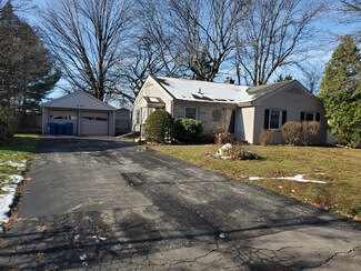607 Turwill Ln, Kalamazoo, MI 49006
