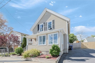 30 Stearns St, Pawtucket, RI 02861