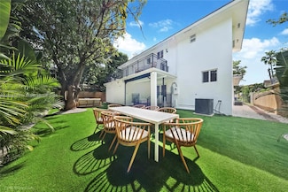 871 NE 81st St, Miami, FL 33138