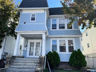 596 S 19th St, Newark, NJ 07103