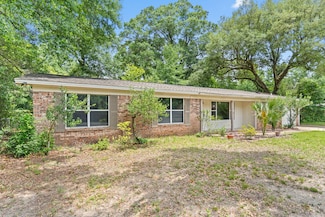 6476 Oakcrest Rd, Milton, FL 32570