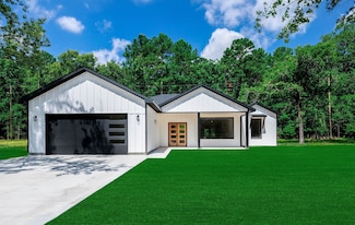 354 Peach Point Ln, Trinity, TX 75862