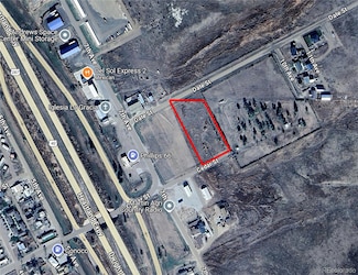 805 Cedar St, Deer Trail, CO 80105