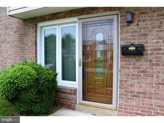 11 N Booth Dr, New Castle, DE 19720