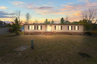 23 Lincoln Cir, Carver, MA 02330