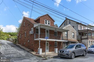 333 S 4th St, Steelton, PA 17113