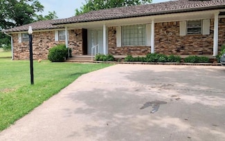 310 Walter Way, Anadarko, OK 73005