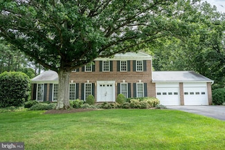 1197 Winter Hunt Rd, McLean, VA 22102
