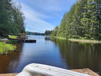 1501 E Timberlake Dr E, Shelton, WA 98584