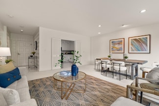 210 Nahanton St Unit 504, Newton Center, MA 02459