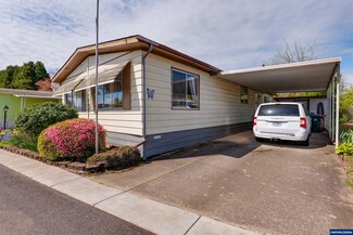 1225 W 10th Ave Unit 44, Junction City, OR 97448