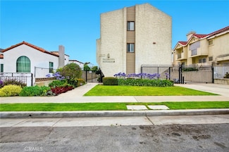 1217 W 168th St Unit 5, Gardena, CA 90247