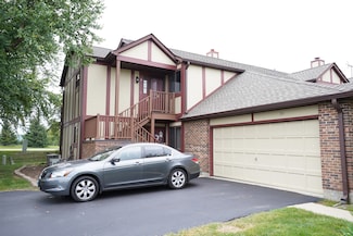 361 Farnsworth Ct Unit 8, Glen Ellyn, IL 60137