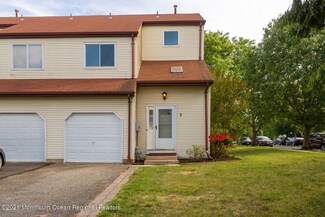 2 Bayleaf Dr, Lumberton, NJ 08048