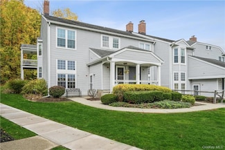 27 The Knolls, Warwick, NY 10990