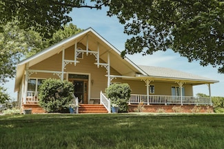 4622 E 9th Ave, Winfield, KS 67156