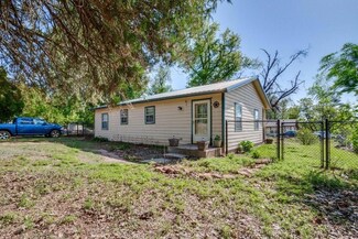 1977 Concho Rd, Crescent, OK 73028