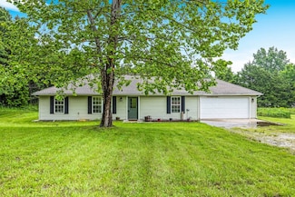 3639 S 77th Rd, Dunnegan, MO 65640
