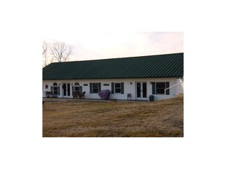 13000 State Route H, Gower, MO 64454