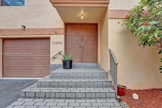 11306 SW 9th Ct, Pembroke Pines, FL 33025