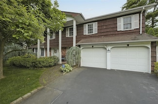 283 Town Line Rd, East Northport, NY 11731
