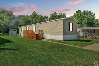 175 SE Willow Way St, Topeka, KS 66609