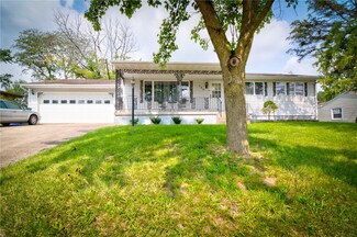 135 Southland Dr, Decatur, IL 62521