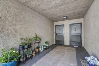 12400 Montecito Rd Unit 208, Seal Beach, CA 90740