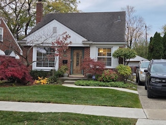 21602 Newcastle Rd, Harper Woods, MI 48225