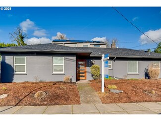 4445 SE Crystal Springs Blvd, Portland, OR 97206