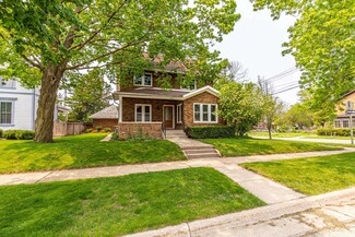 803 17th Ave, Monroe, WI 53566