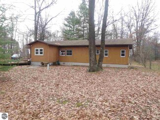 564 W Huron Rd, Omer, MI 48749