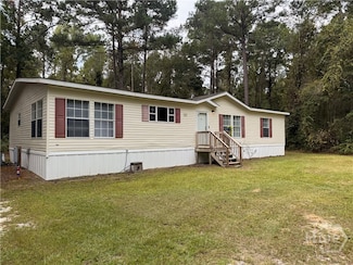 1093 Lawrence Church Rd, Pembroke, GA 31321