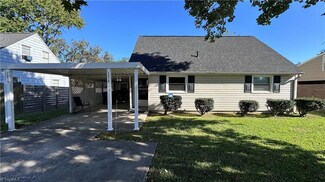 1210 Summit Ave, Greensboro, NC 27405