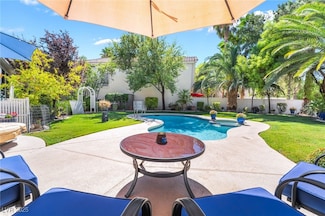 1300 Elk River Cir, Las Vegas, NV 89134