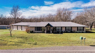 384 Fm 904 S, Pecan Gap, TX 75469