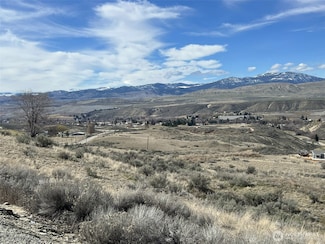 4 Valley View Rd, Tonasket, WA 98855