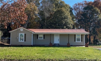 95 Westview Rd, Commerce, GA 30529