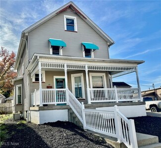 112 E 1st St, Uhrichsville, OH 44683