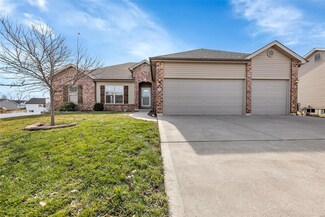 20 Timber Trace Ct, Wentzville, MO 63385