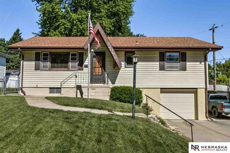 3206 S 90th St, Omaha, NE 68124