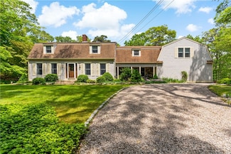183 Gravelly Hill Rd, Wakefield, RI 02879
